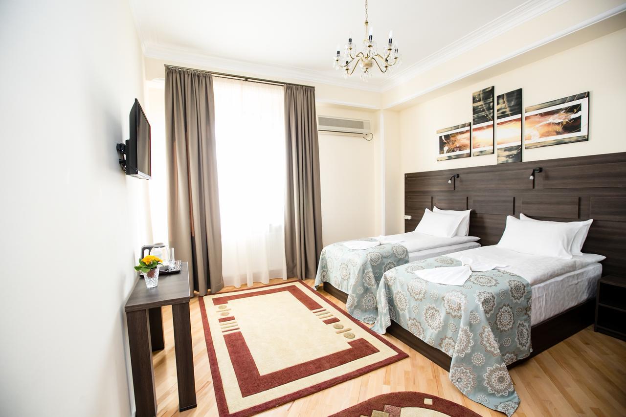Hotel Badagi Tbilisi Exterior foto